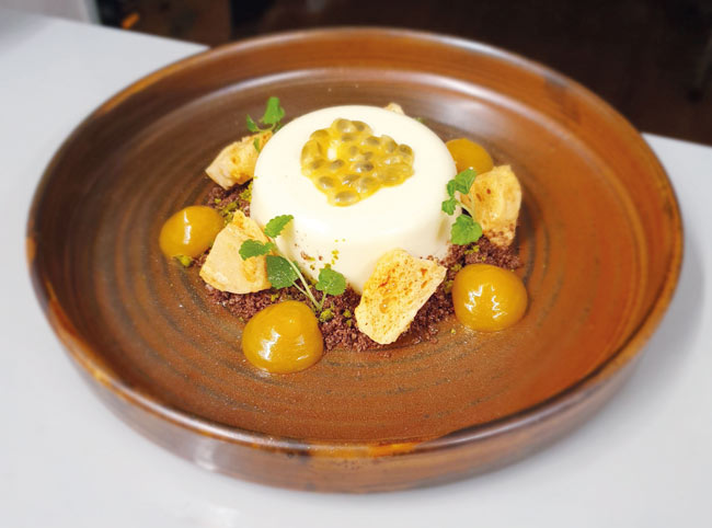 White chocolate pannacotta