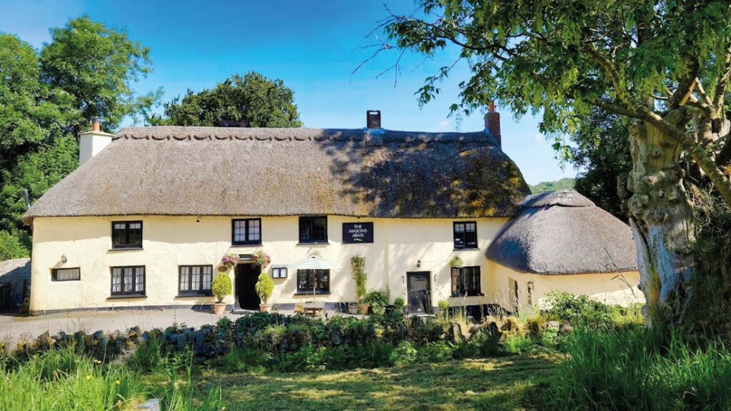 The Masons Arms